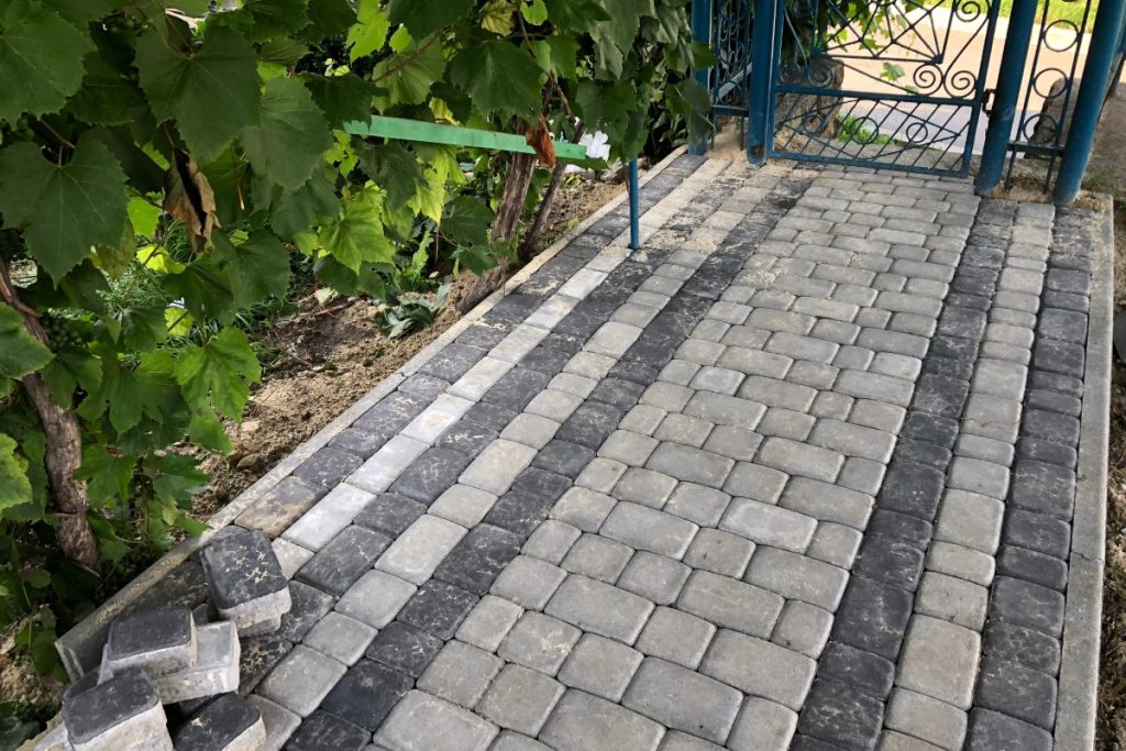 Interlock concrete pavers 2